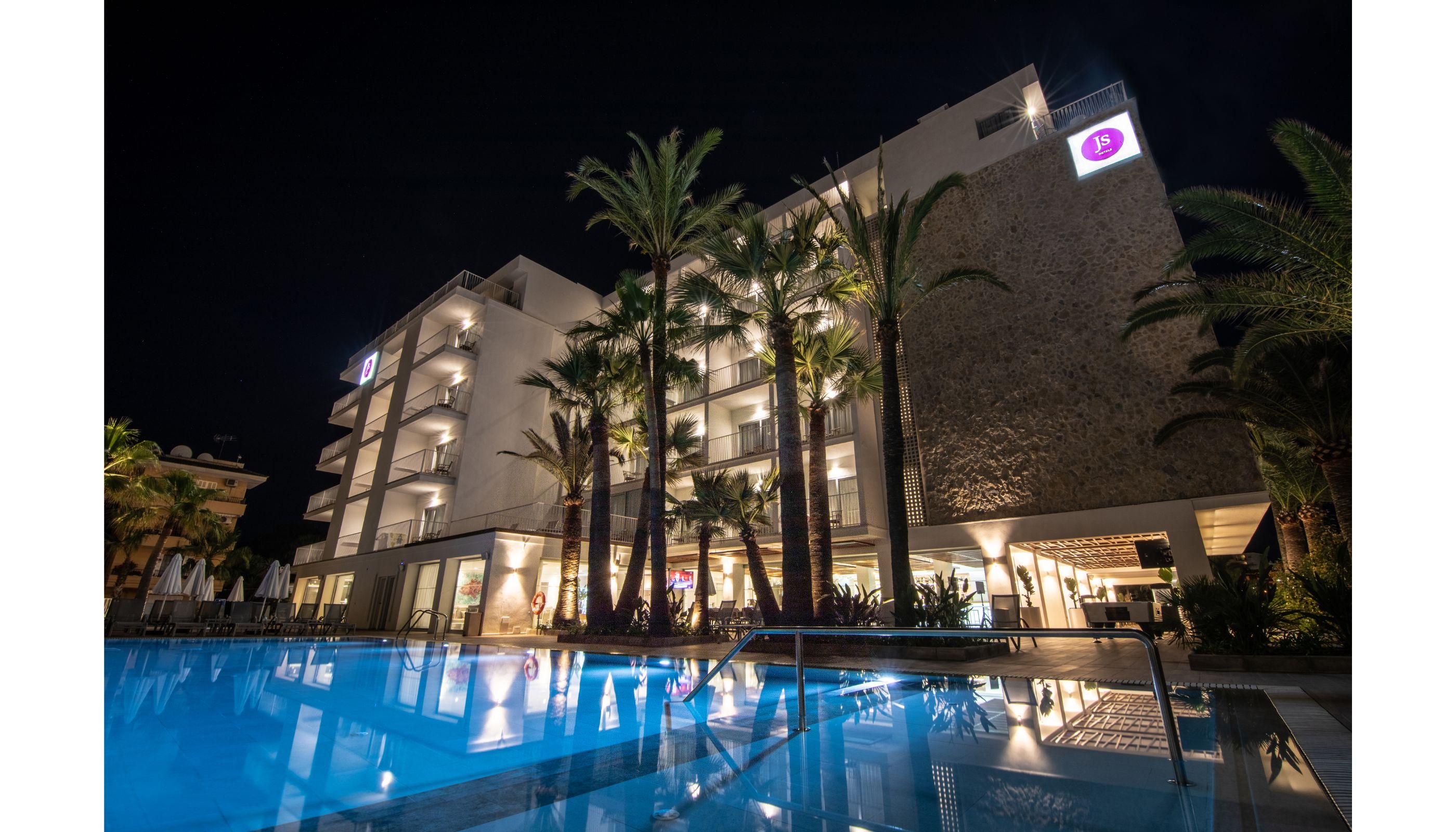 Js Yate 4*