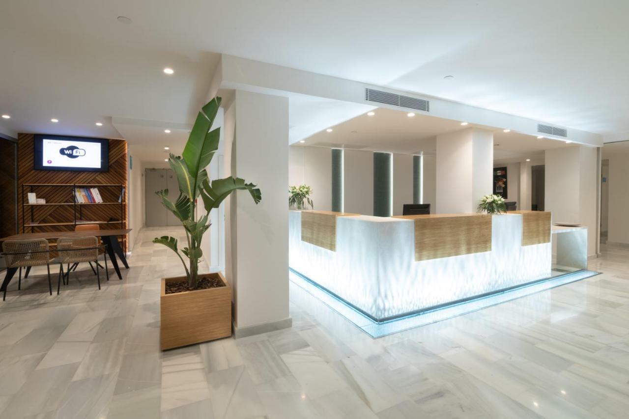 Js Yate Hotel