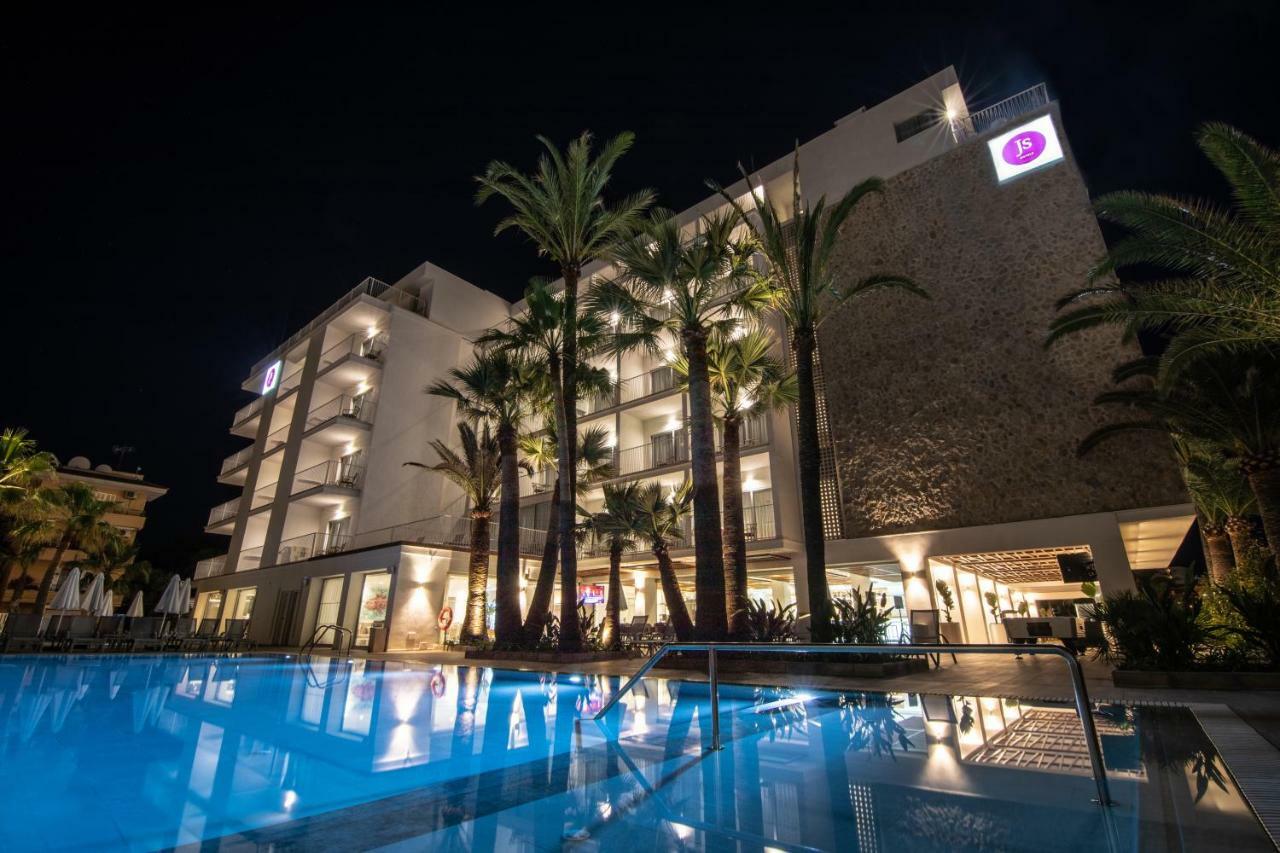 Js Yate Hotel